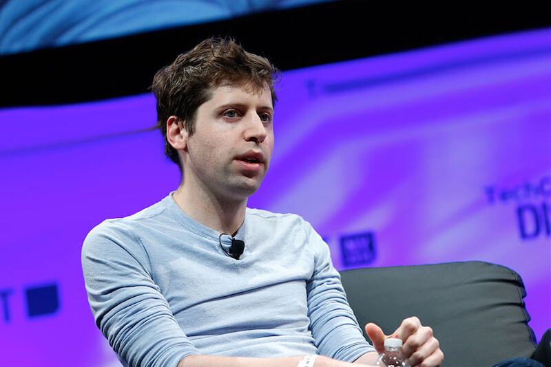 Foto di Sam Altman durante un evento